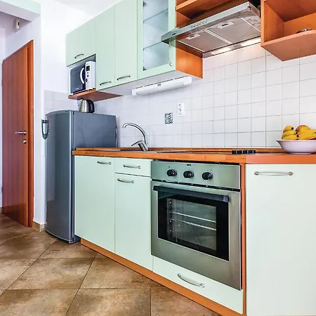 Daire Gorgeous In With Kitchen *