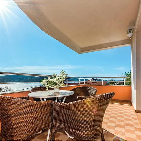 Apartment Gorgeous In With Kitchen Tisno